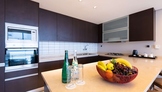 Noom Hotel Dakar Sea Plaza, a member of Radisson Individuals - Apartment Kitchenette