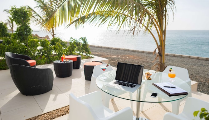 Noom Hotel Dakar Sea Plaza, a member of Radisson Individuals - Royal Suite with Terrace