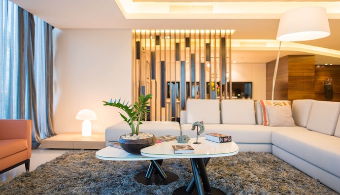 Noom Hotel Dakar Sea Plaza, a member of Radisson Individuals - Royal Suite Living Room