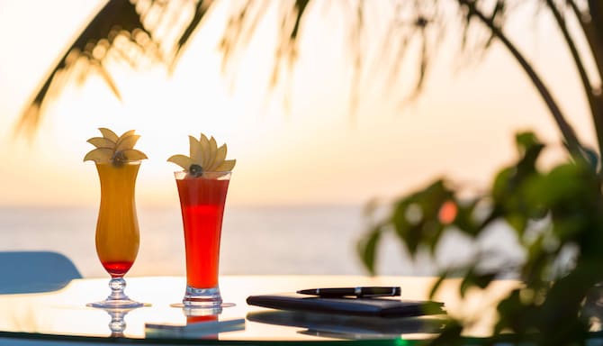 Noom Hotel Dakar Sea Plaza, a member of Radisson Individuals - Royal Suite Drinks on Terrace