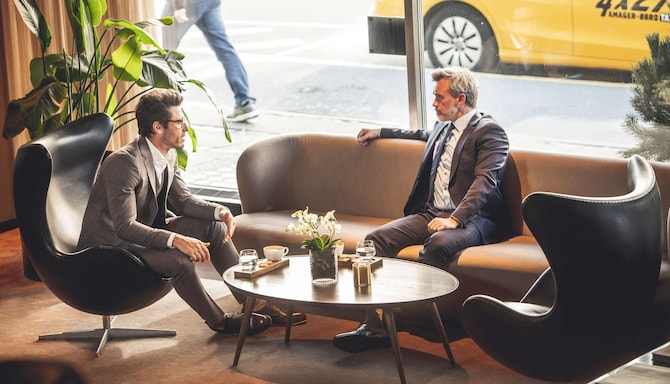 Corporate Travel Offers - Business meeting