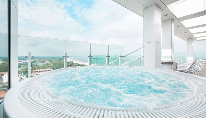 Angebote und Arrangements – Radisson Blu Resort, Swinoujscie – Sky Pool – Sprudelbad