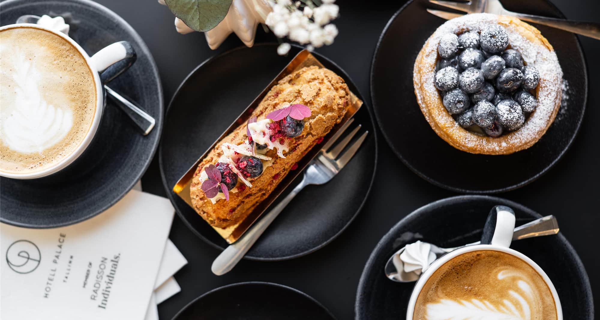 Palace Hotel Tallinn, a member of Radisson Individuals - Cafe Palace and Bakery