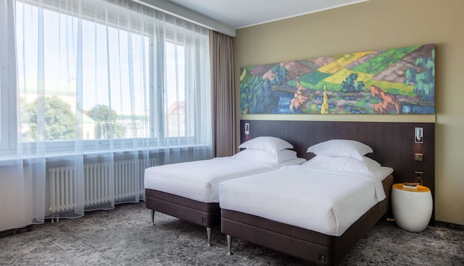 Palace Hotel Tallinn, a member of Radisson Individuals - Superior Room with Freedom Square view