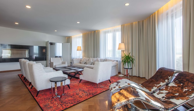 Palace Hotel Tallinn, a member of Radisson Individuals - Presidential Suite