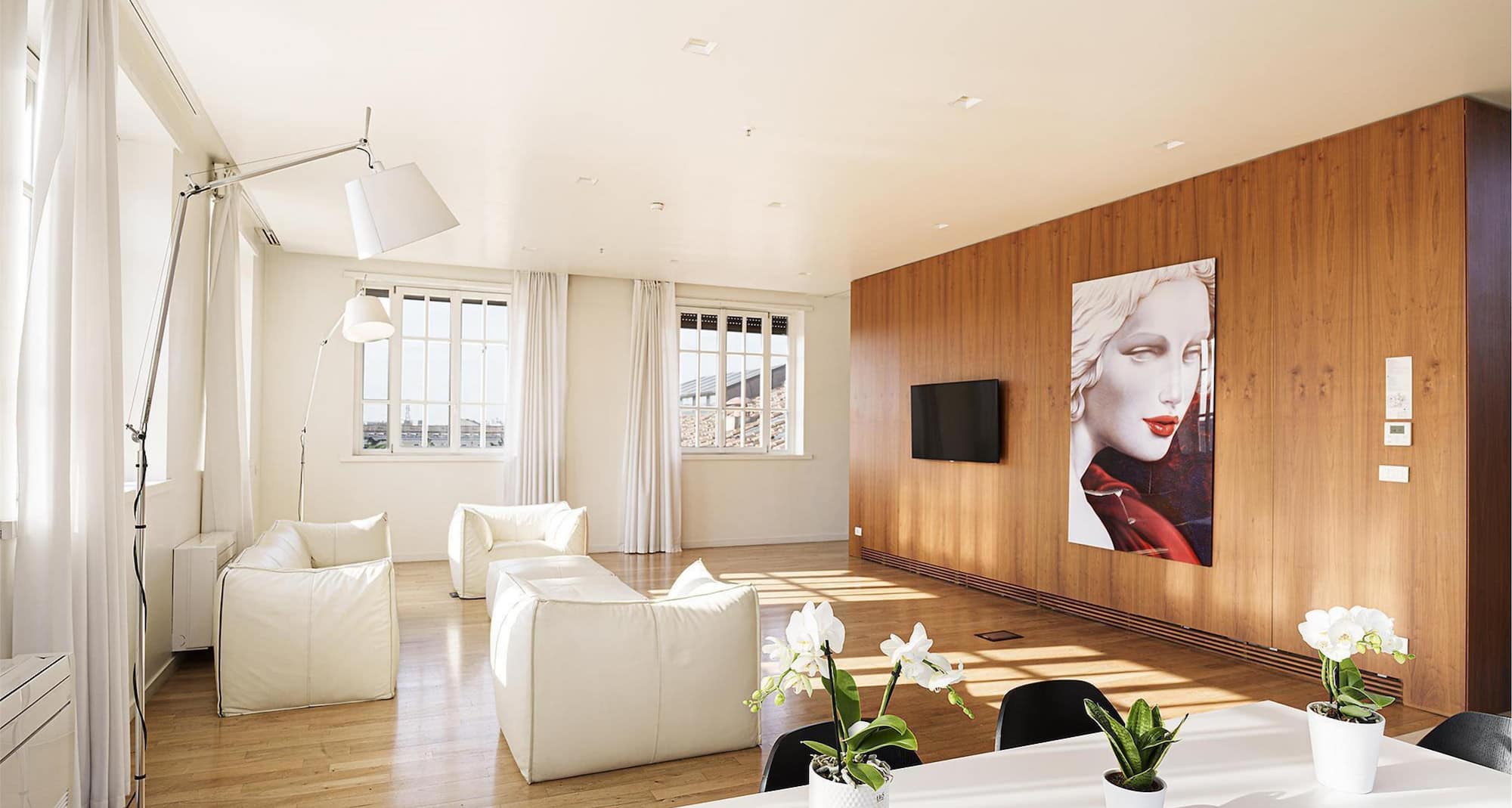 Guest room