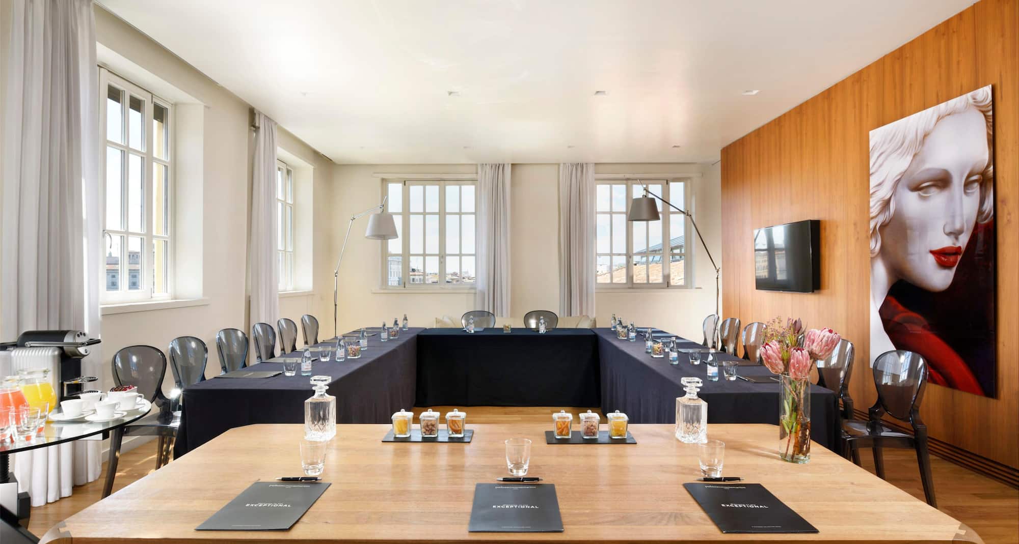 Palazzo Montemartini Rome, A Radisson Collection Hotel - Penthouse ushape