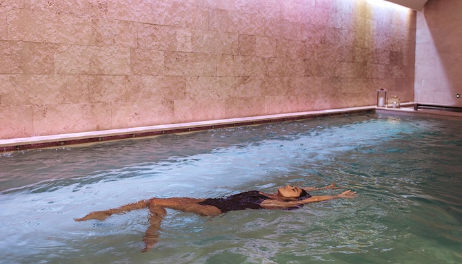Palazzo Montemartini Rome, A Radisson Collection Hotel - Caschera Pool Relax
