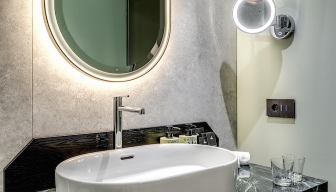 Palazzo San Gottardo Lake Como, a Radisson Collection - Collection Bath