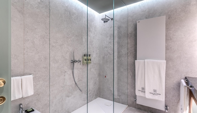 Palazzo San Gottardo Lake Como, a Radisson Collection - Junior Suite Bath