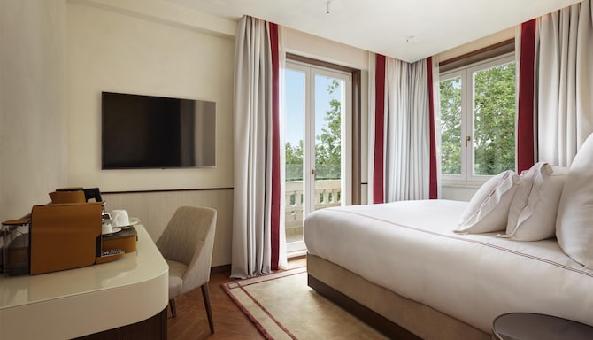 Palazzo Sanzio Rome, A Radisson Collection Hotel - Premium Room