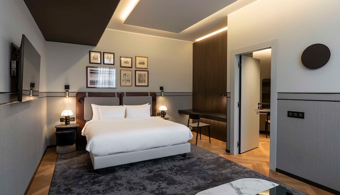 Palazzo Touring Club Milan, A Radisson Collection Hotel - Family Room