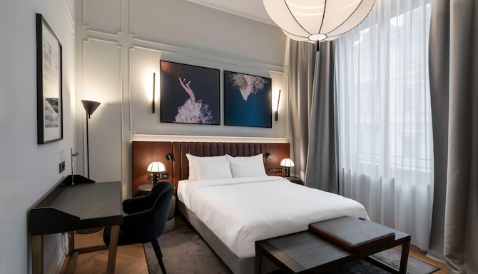 Palazzo Touring Club Milan, A Radisson Collection Hotel - Collection Superior Room