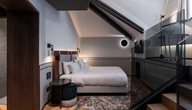 Palazzo Touring Club Milan, A Radisson Collection Hotel - Collection Premium Room