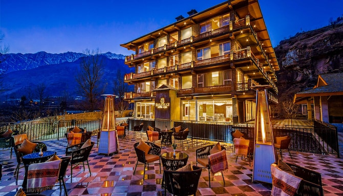 Palchan Hotel and Spa, a member of Radisson Individuals Retreats - Exterior