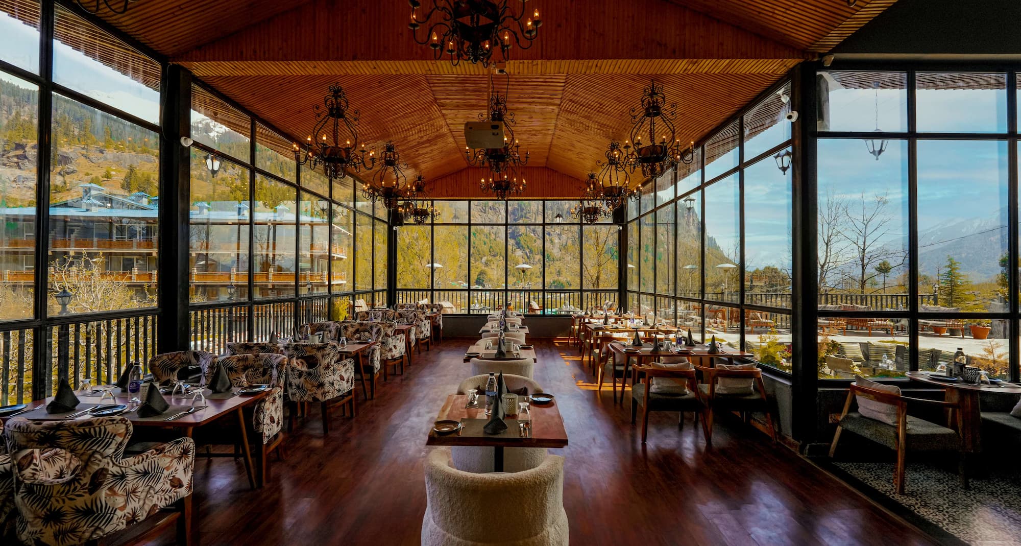 Palchan Hotel & Spa, a member of Radisson Individuals Retreats - Restaurant