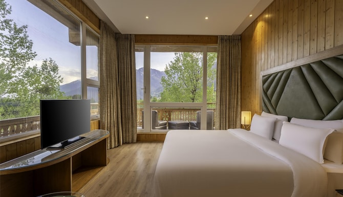 Palchan Hotel & Spa, a member of Radisson Individuals Retreats - One Bedroom Suite Room