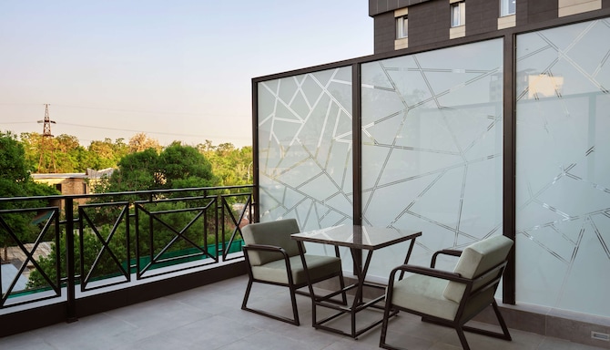 Panarams Tashkent Hotel, a member of Radisson Individuals - Standard Room with Terrace
