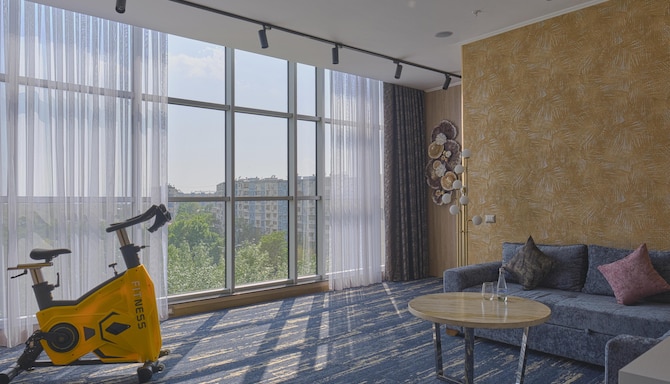 Panarams Tashkent Hotel, a member of Radisson Individuals - Misafir Odası