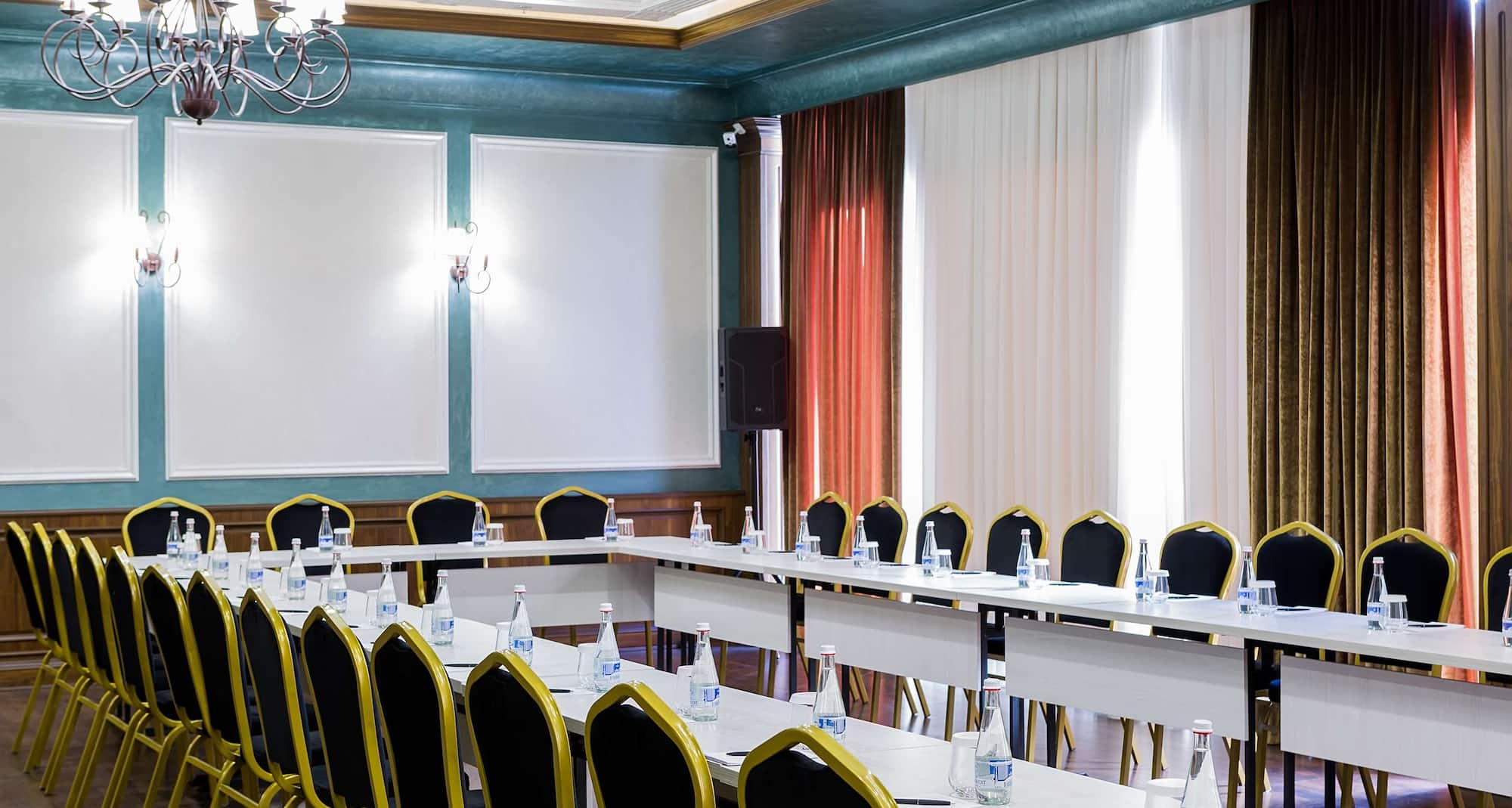 Panarams Hotel Tashkent, a member of Radisson Individuals - U shape for gallery    Panarams Buxoro hall