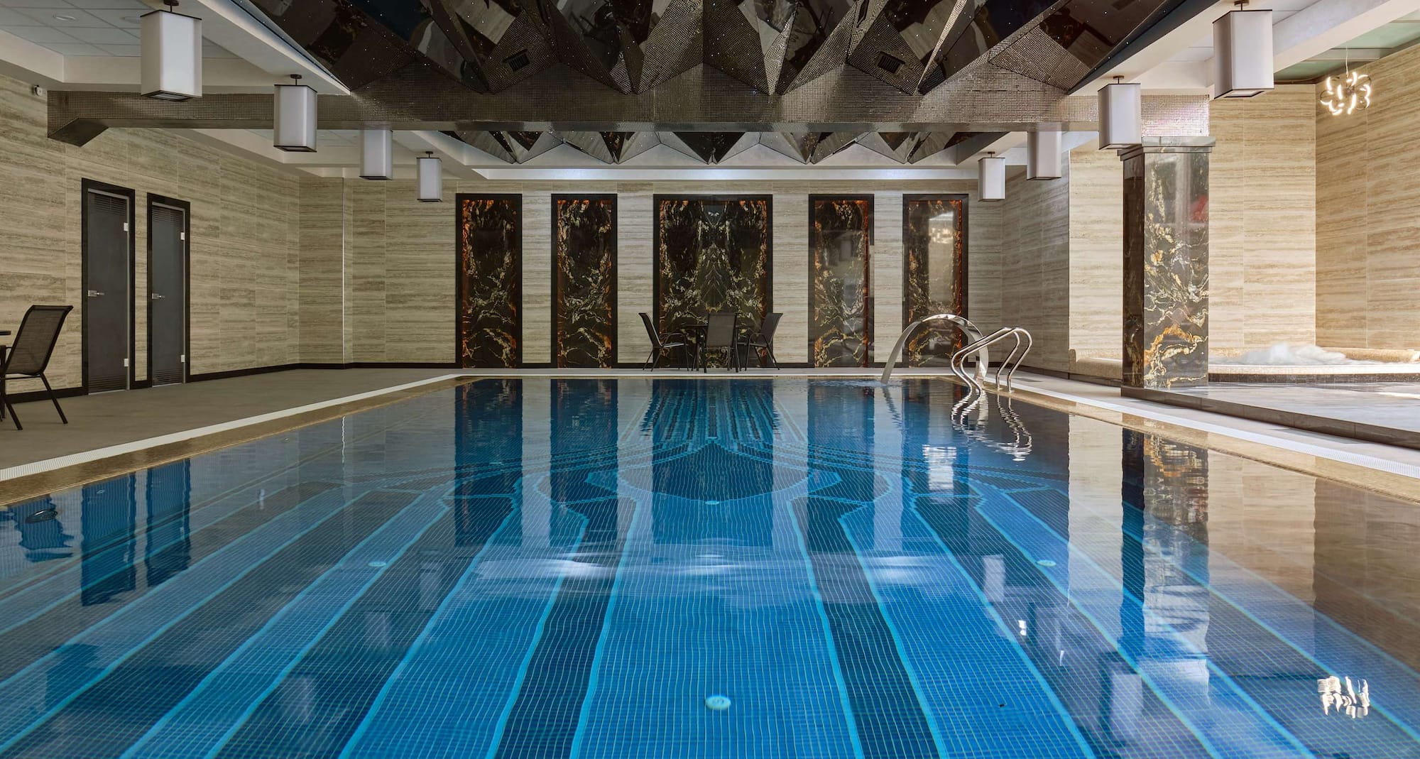 Panarams Hotel Tashkent, a member of Radisson Individuals - крытый бассейн