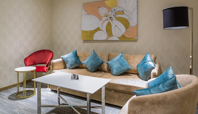 Panarams Tashkent Hotel, a member of Radisson Individuals - Süit