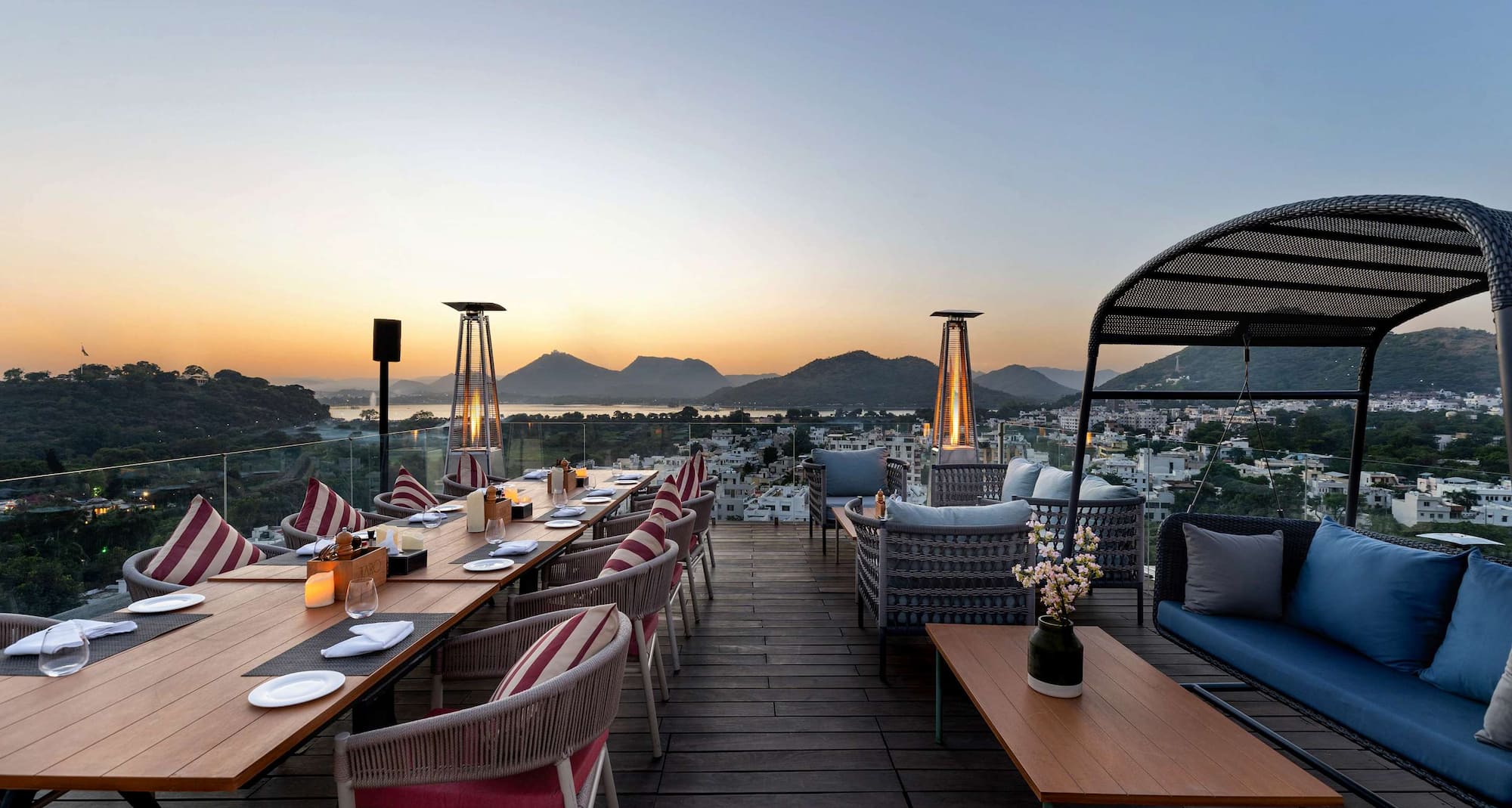 Parallel Hotel Udaipur, a member of Radisson Individuals - Infinity Deck