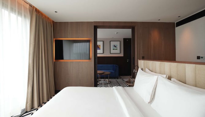 Parallel Hotel Udaipur, a member of Radisson Individuals - Suite