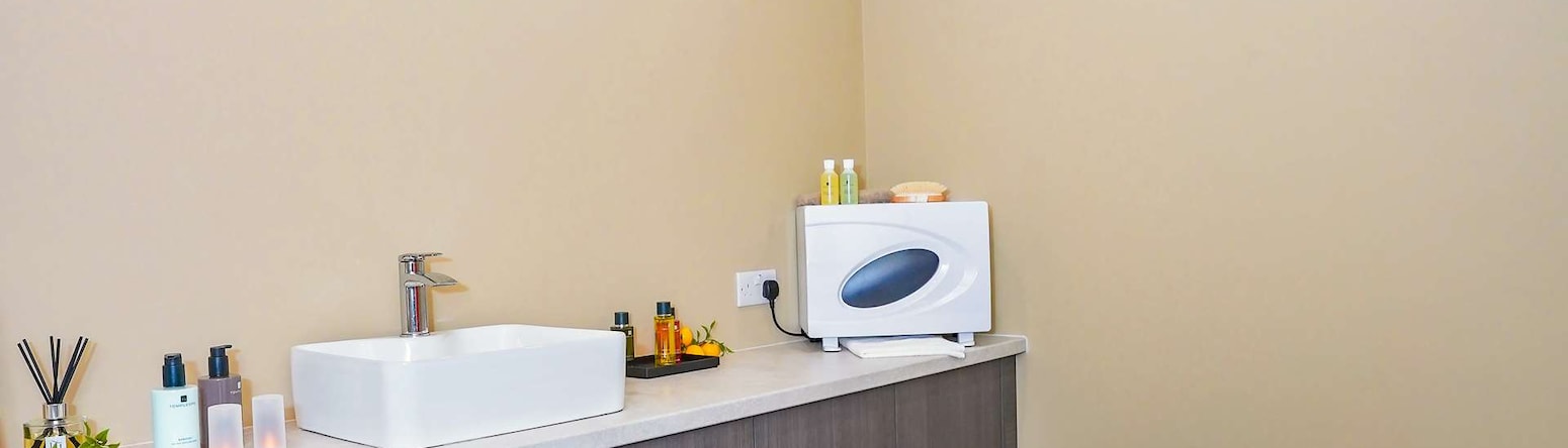 Park Hall Hotel and Spa Lancashire, a member of Radisson Individuals - Spa Treatment Room