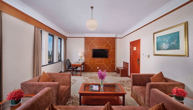 国际饭店 - Park Hotel - Deluxe King Suite with View