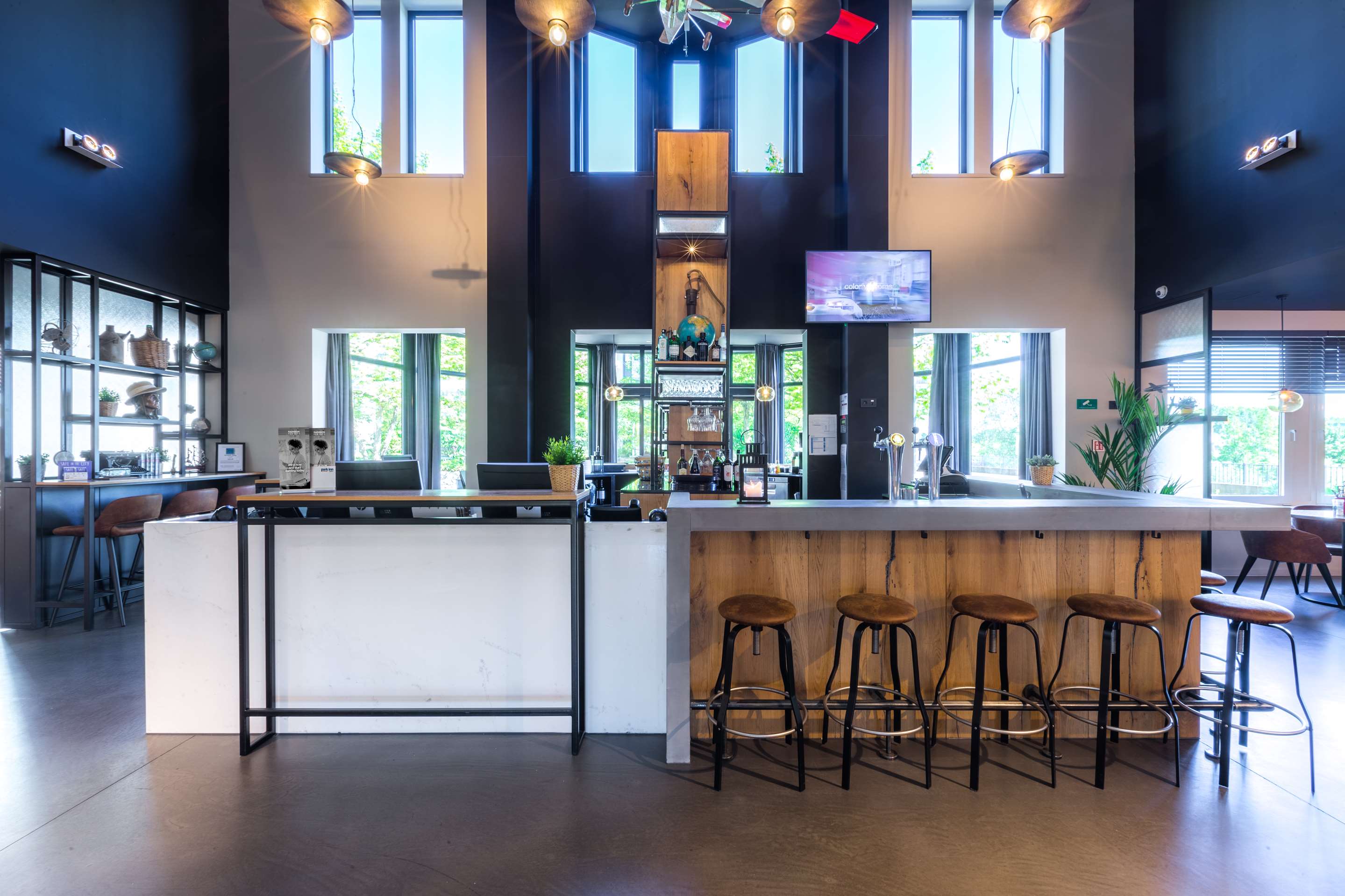 Park Inn by Radisson - Lobby bar