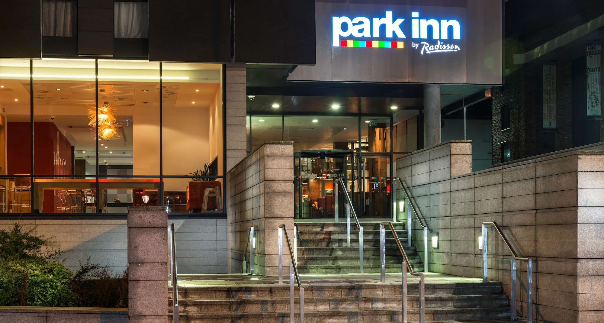 Park Inn by Radisson Aberdeen - Entrada exterior del hotel