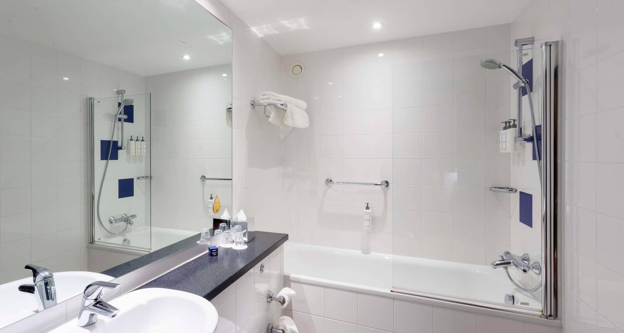 Park Inn by Radisson Aberdeen - Hotellrom