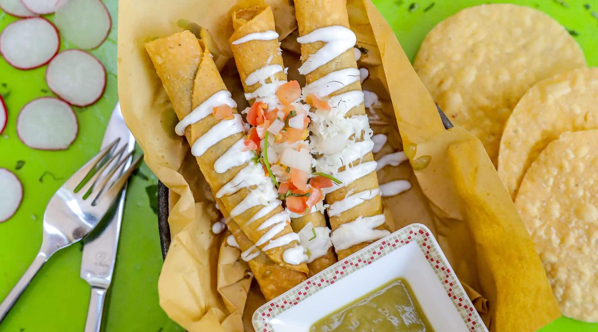 Park Inn by Radisson Abu Dhabi Yas Island - Restaurant Food