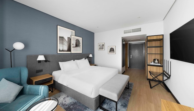 Park Inn by Radisson Al Khobar - Premium & Superior King Room