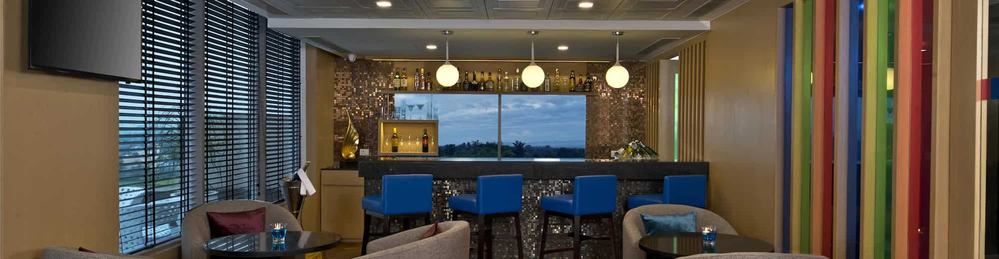 Park Inn by Radisson Amritsar Airport - Bar