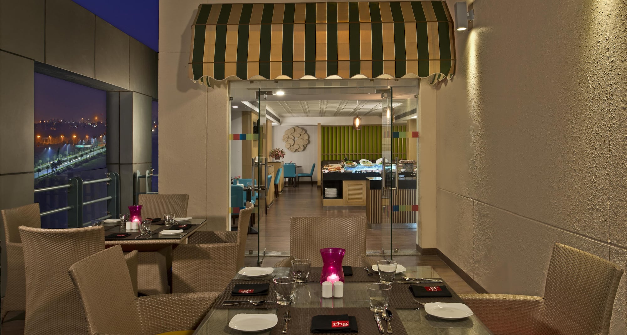 Park Inn by Radisson Amritsar Airport - Restaurant