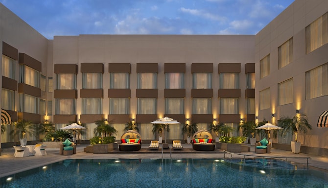 Park Inn by Radisson Amritsar Airport - Pool