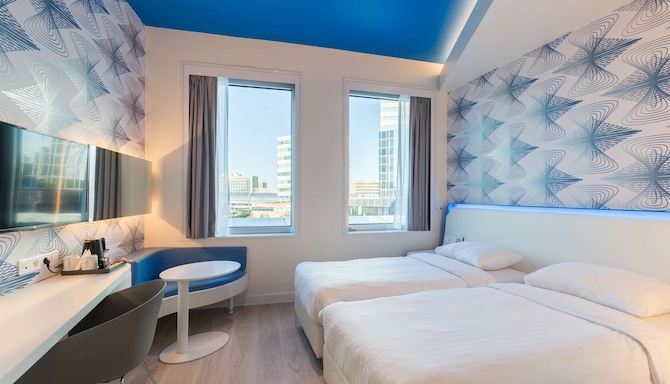 Park Inn by Radisson Amsterdam City West - Standard Twin Room