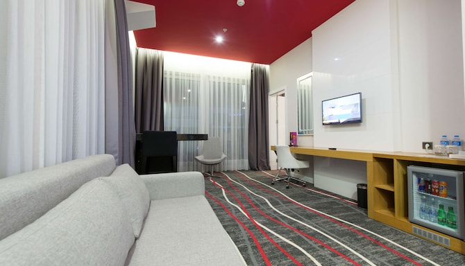 Park Inn by Radisson Ankara Cankaya - Living Area