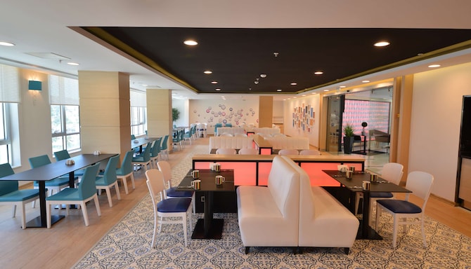 Park Inn by Radisson Ankara Çankaya - Restoran