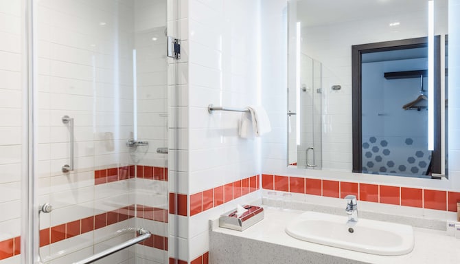 Park Inn by Radisson Astana - Bathroom