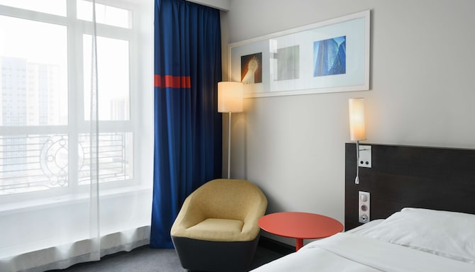 Park Inn by Radisson Astana - Bedroom