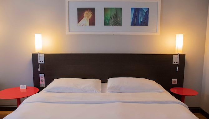Park Inn by Radisson Astana - Гостевые номера
