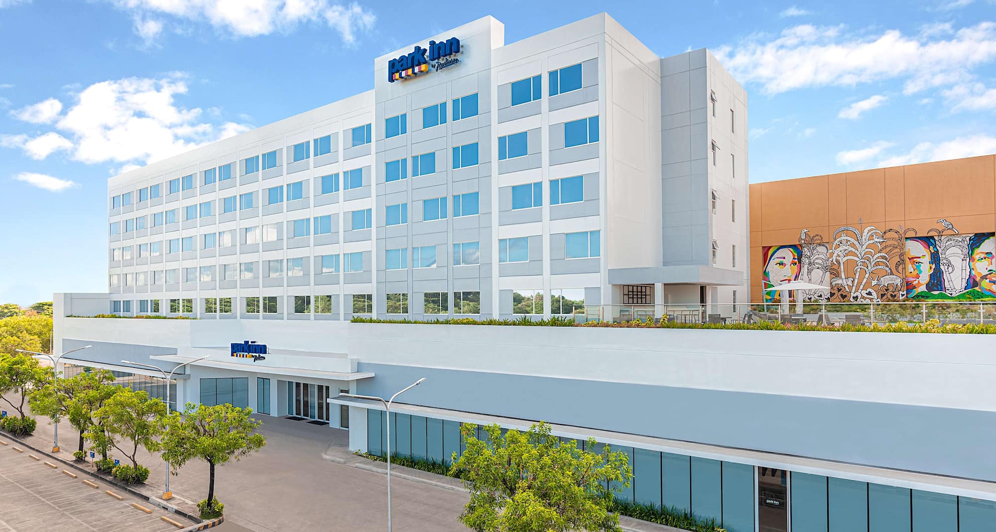 Park Inn by Radisson Bacolod - Exterior