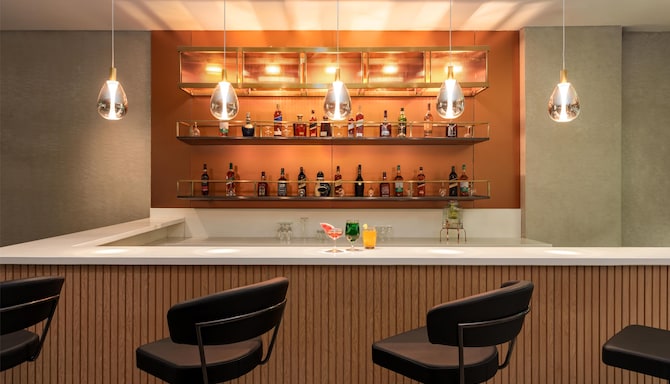 Park Inn by Radisson Bengaluru Whitefield - Spectrum Bar