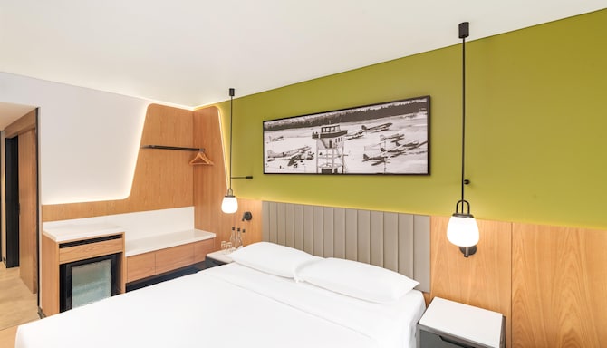 Park Inn by Radisson Bengaluru Whitefield - Deluxe Room King Bed