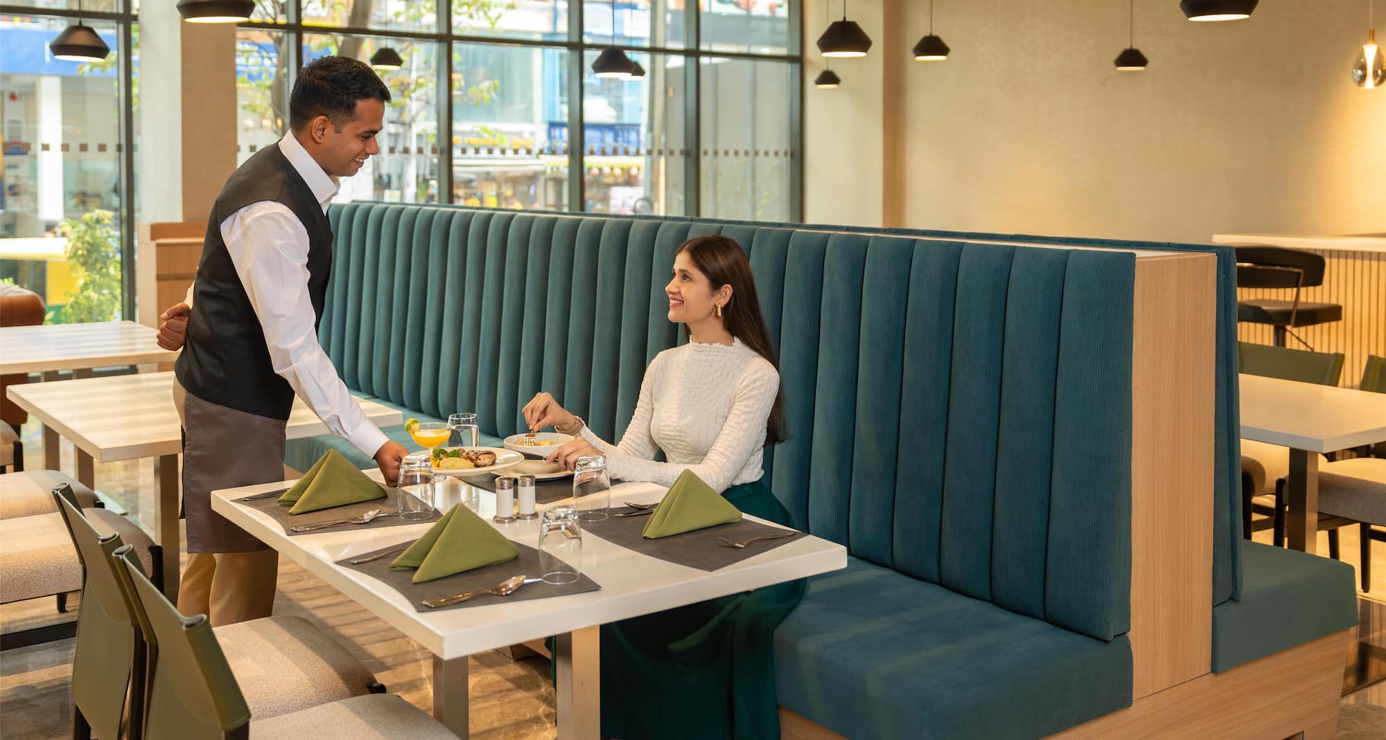 Park Inn by Radisson Bengaluru Whitefield - Restaurant Dining