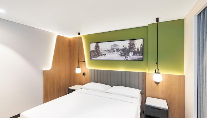 Park Inn by Radisson Bengaluru Whitefield - Executive Suite Bedroom