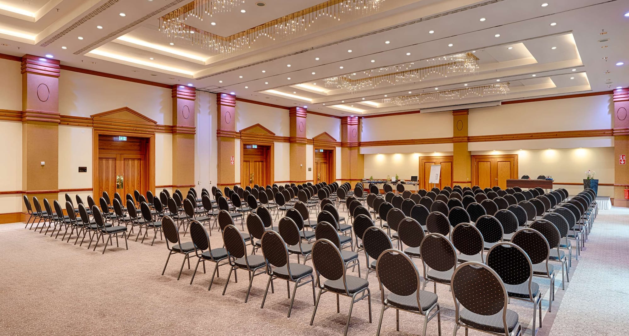 Park Inn by Radisson Berlin Alexanderplatz - Meeting room theatre set-up